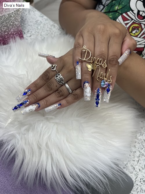 Diva’s Nails